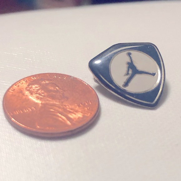 Jordan Other - VINTAGE RARE Michael Jordan JUMPMAN pin! WOW baseball style Jordan Light blue